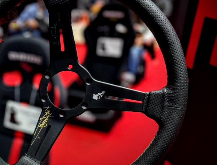 私のGR86 イエローリミテッドの差し色は『緑』です 予定では三か所 ①