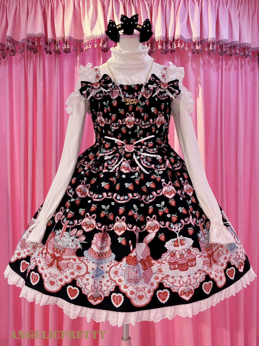 ♡Strawberry Cake Partyシャーリングジャンパースカート ♡クロ