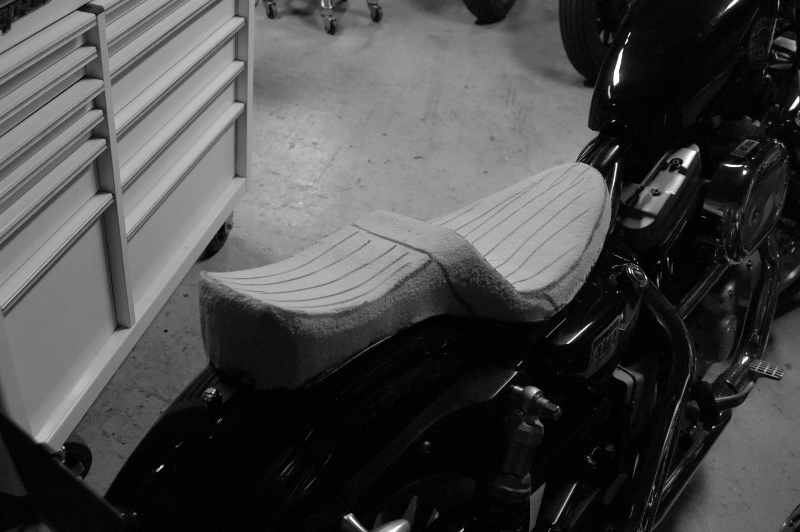 ハーレー ワンオフ シート 製作 : THE OLD SPEED FACTORY