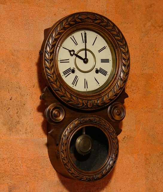 アンティークな柱時計、動画でご紹介。 : 菊田ヴァイオリン ～ ブログ♪～
