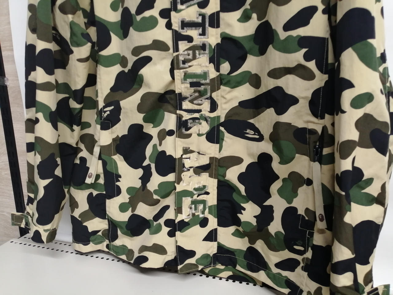 アベイシングエイプ(A BATHING APE)|ナイロンジャケット|【ハードオフ