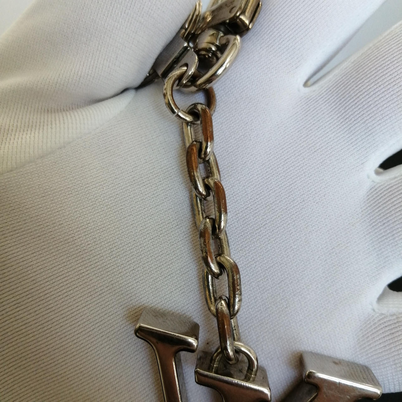 ルイヴィトン(LOUIS VUITTON)|キーホルダー・LV イニシャル|【ハード