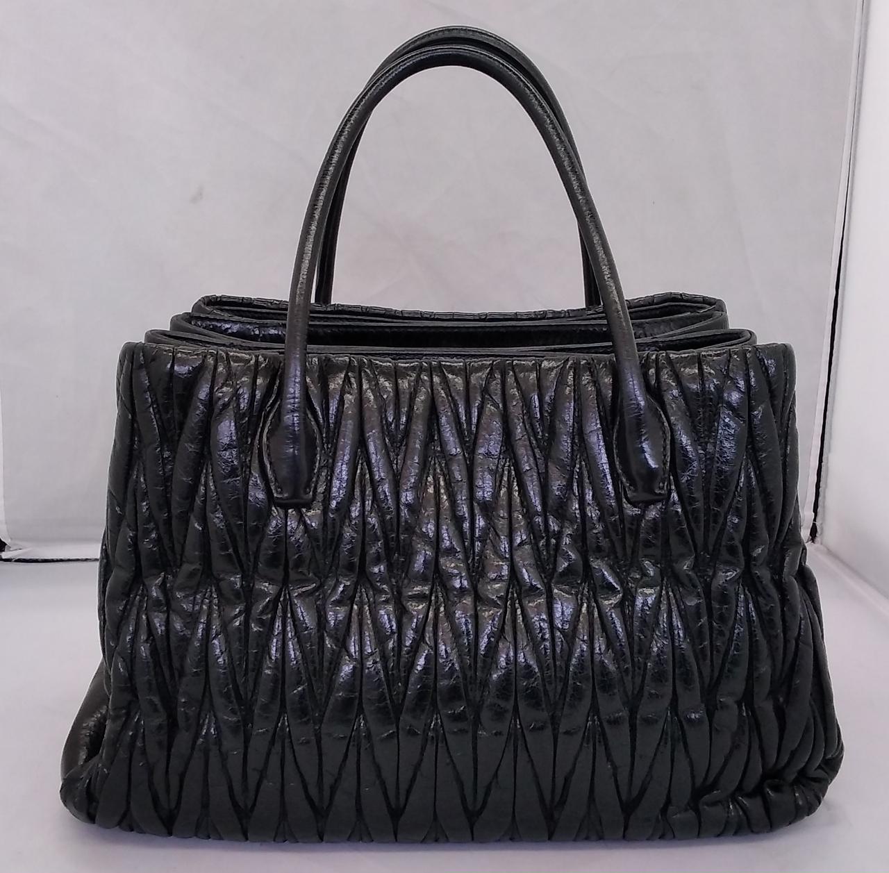 MIUMIU|マトラッセ2WAYトートバッグ|【ハードオフ公式通販】オフモール