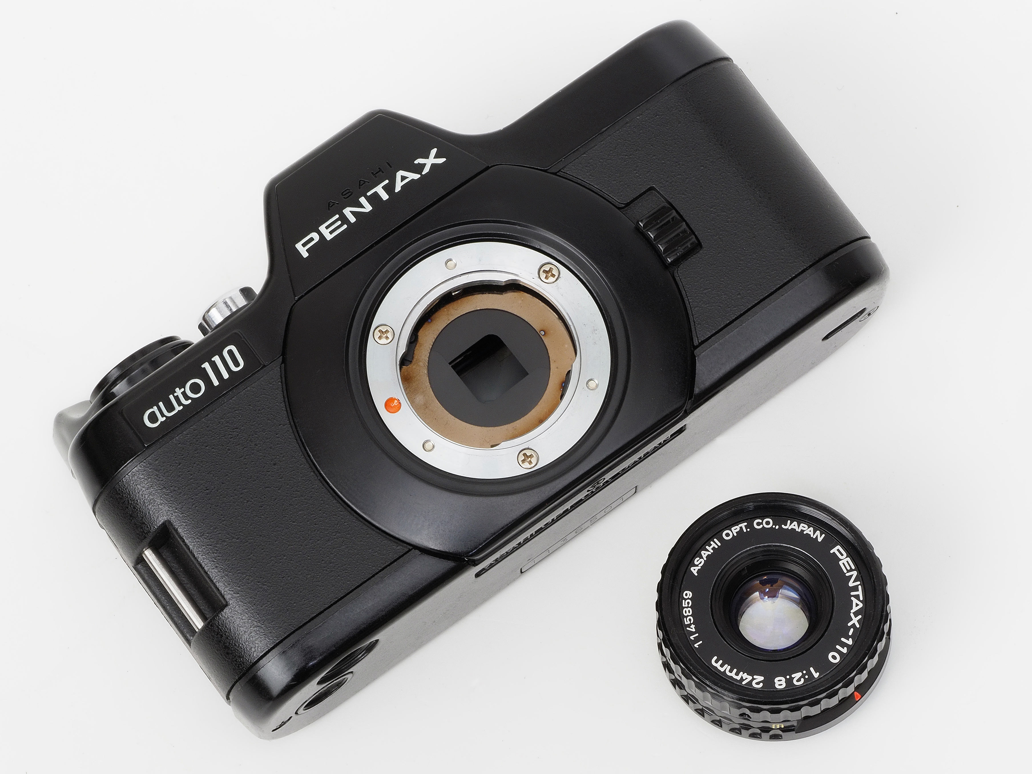 ■美品■ PENTAX AUTO110 トリプルレンズセット 良好 露出計稼働 📸 PENTAX Auto110 レンズ3本付きセット❗️ 110フィルム対応・超小型