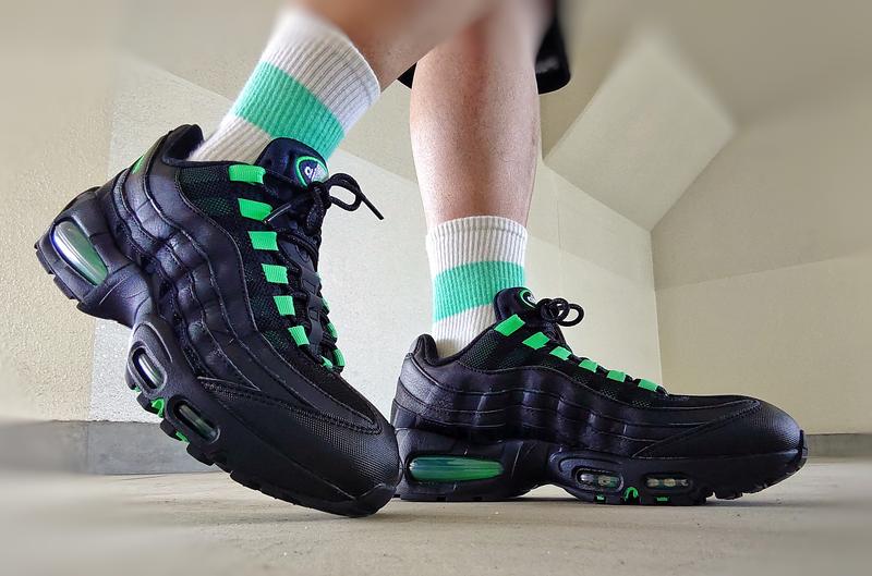 NIKE AIR MAX 95 OG BLACK/GREEN SHOCK-BLACK-PEARL GREY（ナイキ エア