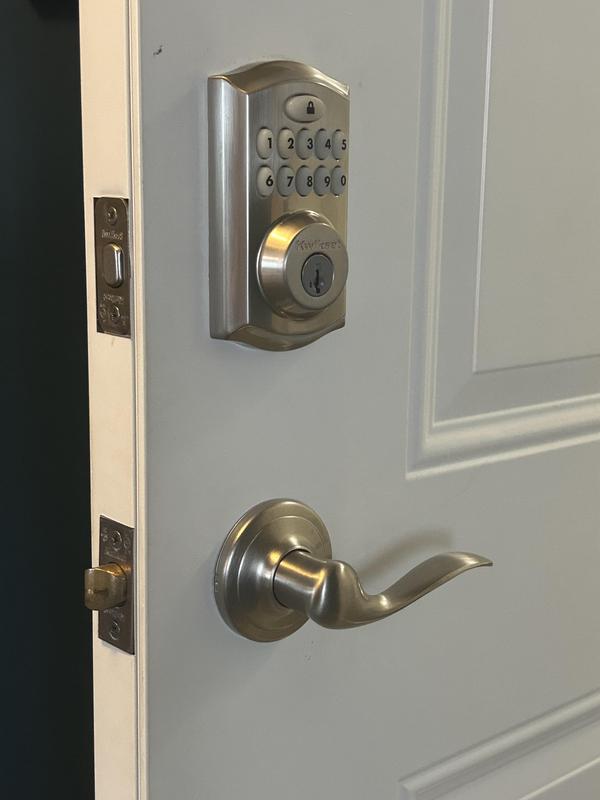 Satin Nickel 914 SmartCode Traditional Electronic Deadbolt with Z