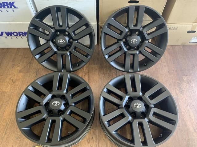 仕上がりました！FJクルーザーオプション純正20インチ カスタム