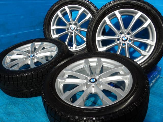 BMW X3、X4に装着できる溝たっぷりのランフラットスタッドレス付19
