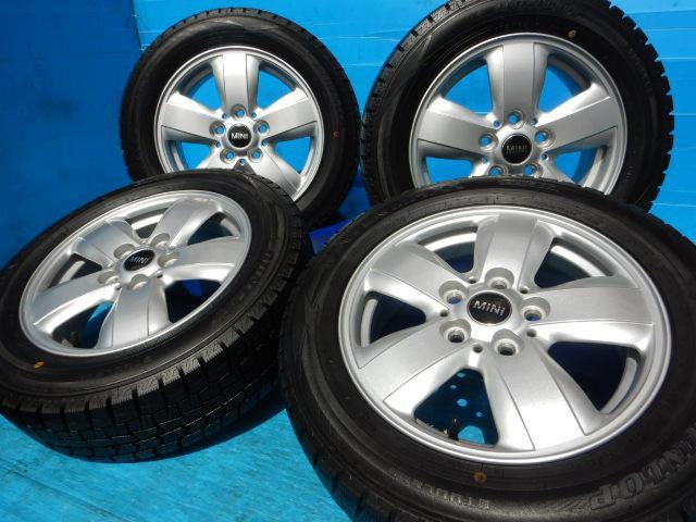ミニ純正ヘリスポーク 15インチ スタッドレスセット入庫です。 ミニ