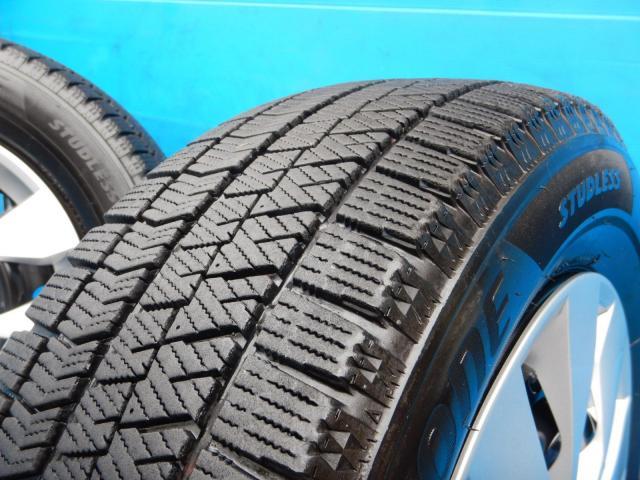セレナ純正スチールホイールのスタッドレスタイヤ付きセット入庫です