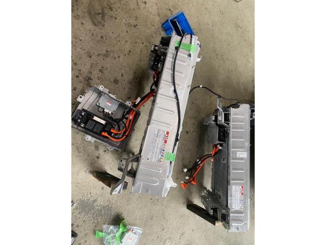 トヨタ クラウンハイブリッド ハイブリッドバッテリー交換 ボルテージ