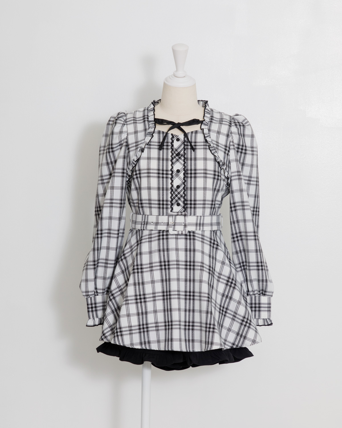 フリルケープフロントボタンセットアップ – pium