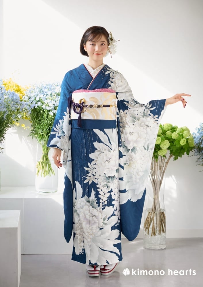 伝統古典】KH-577｜美しい青地に大きく咲いた白い花が印象的な成人式の