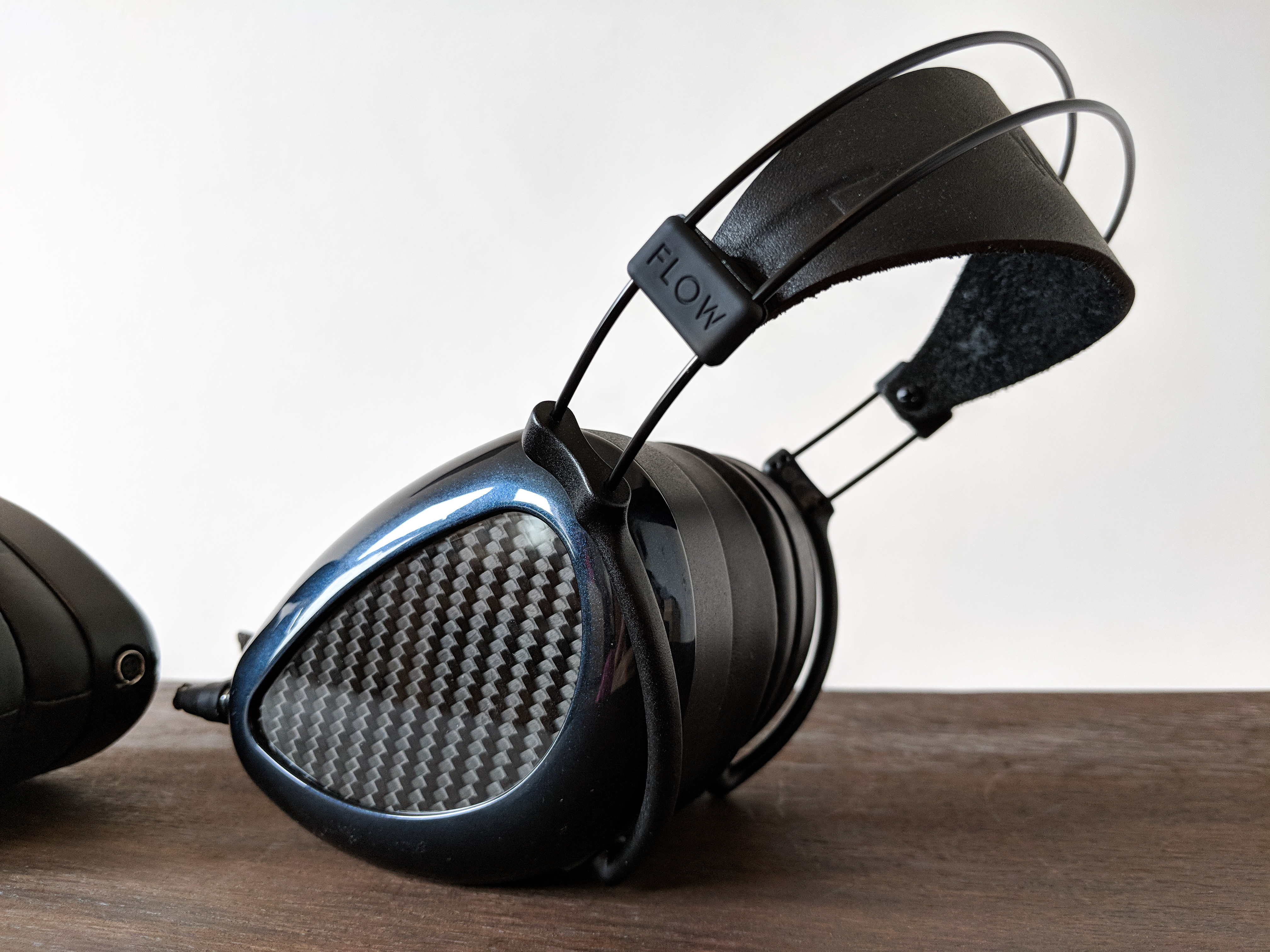 MrSpeakers Aeon Flow review: songs of ice and fire | The Verge