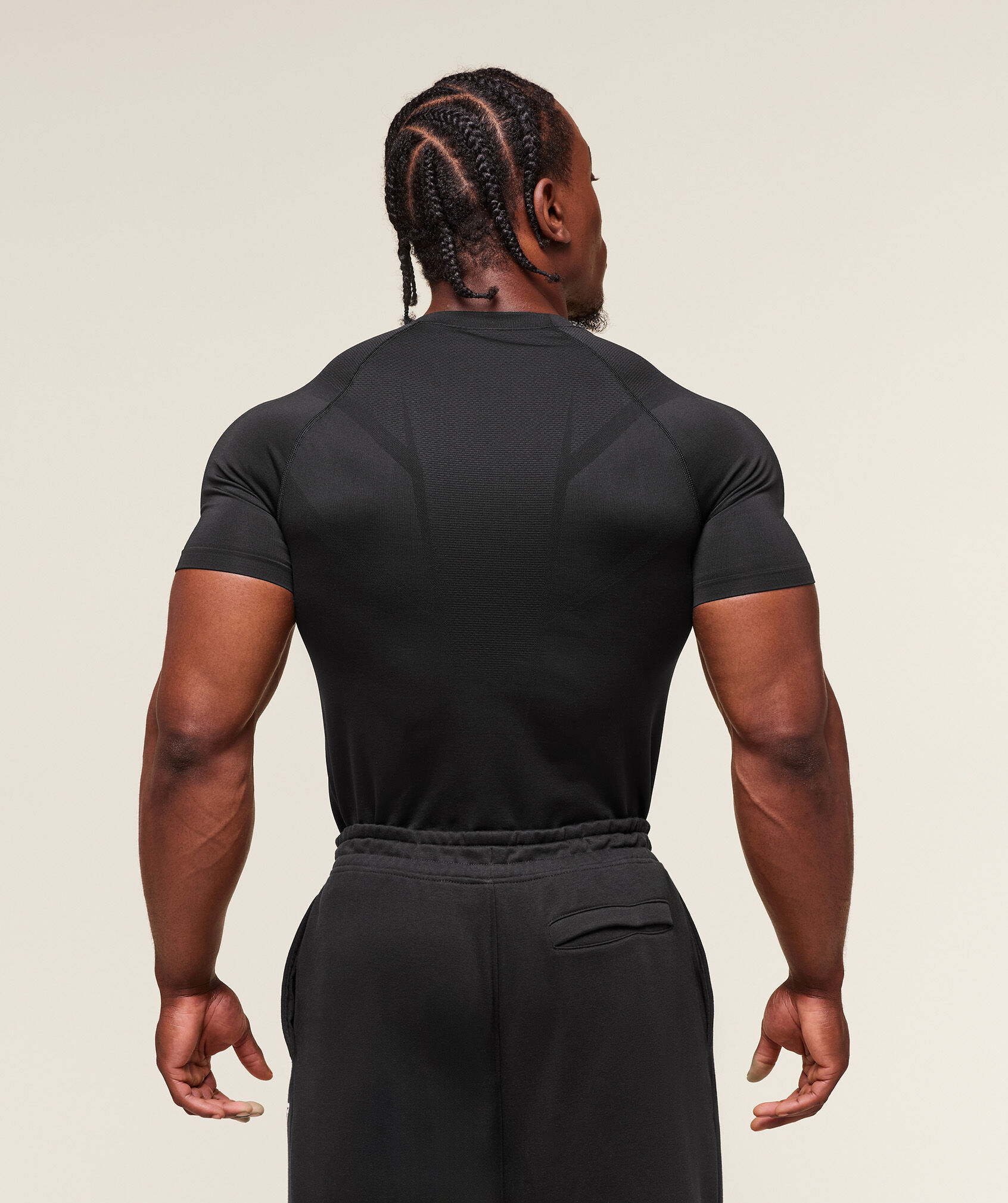 Shop Onyx 5.0 Seamless T-Shirt BLACK/BLACK - Gymshark Bahrain