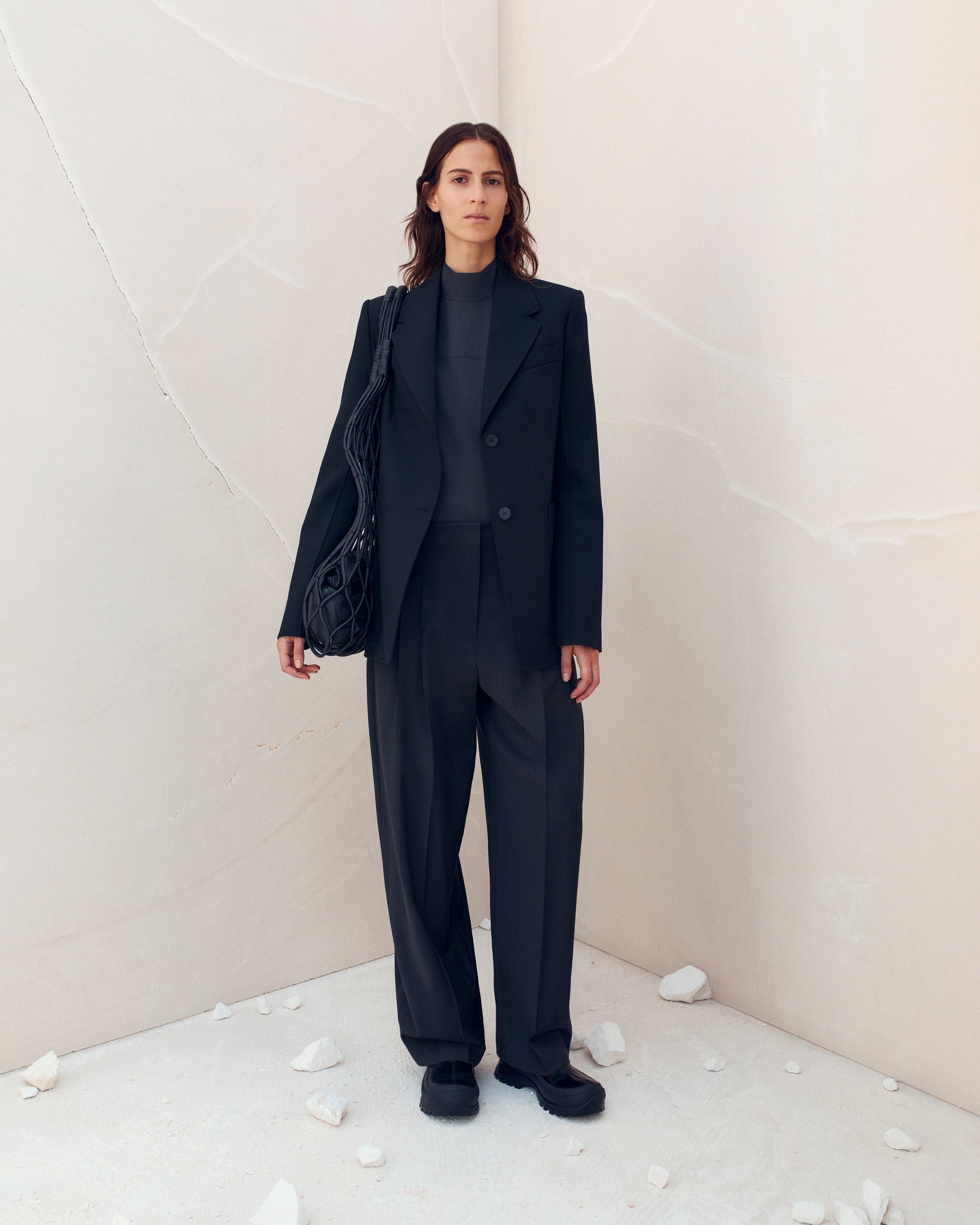 STUDIO NICHOLSON + ZARA -現代生活のためのタイムレスなシルエット