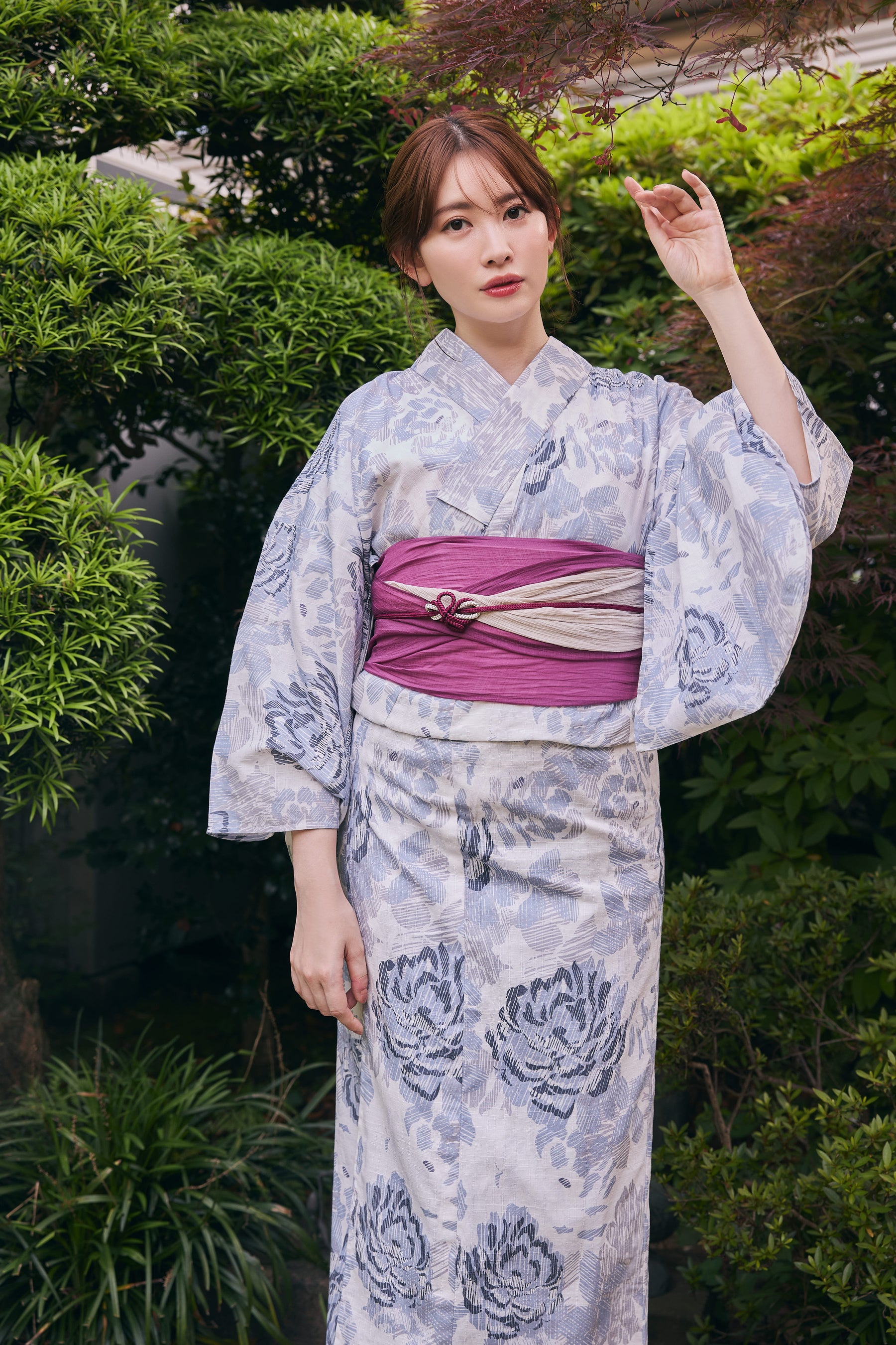 小嶋陽菜がプロデュースするライフスタイルブランド「Her lip to」から