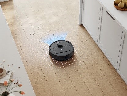 シリーズ最高の吸引力と自動ゴミ収集機能を搭載したロボット掃除機