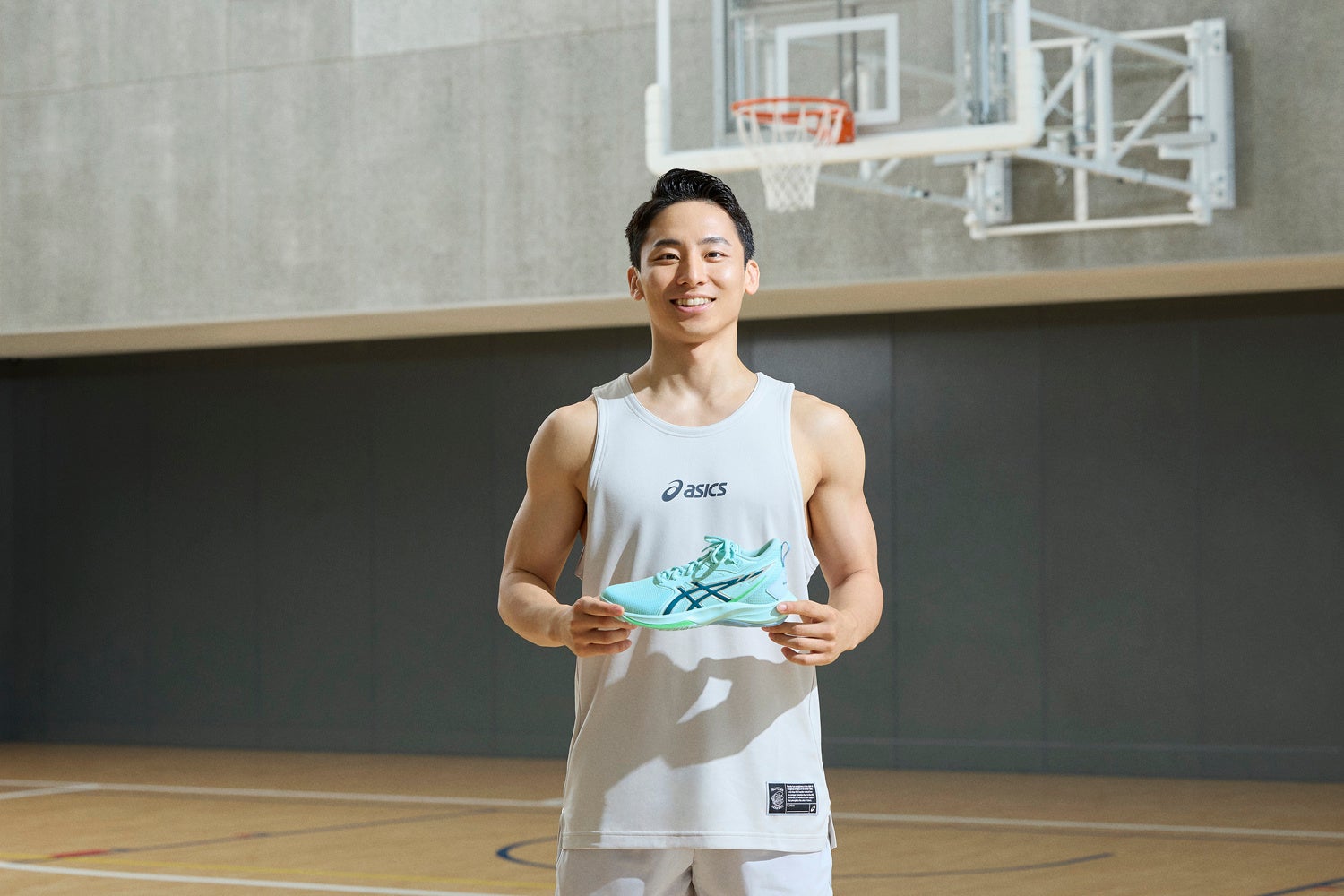 バスケットボールの河村勇輝選手と共同開発したシューズ「SWIFTACE