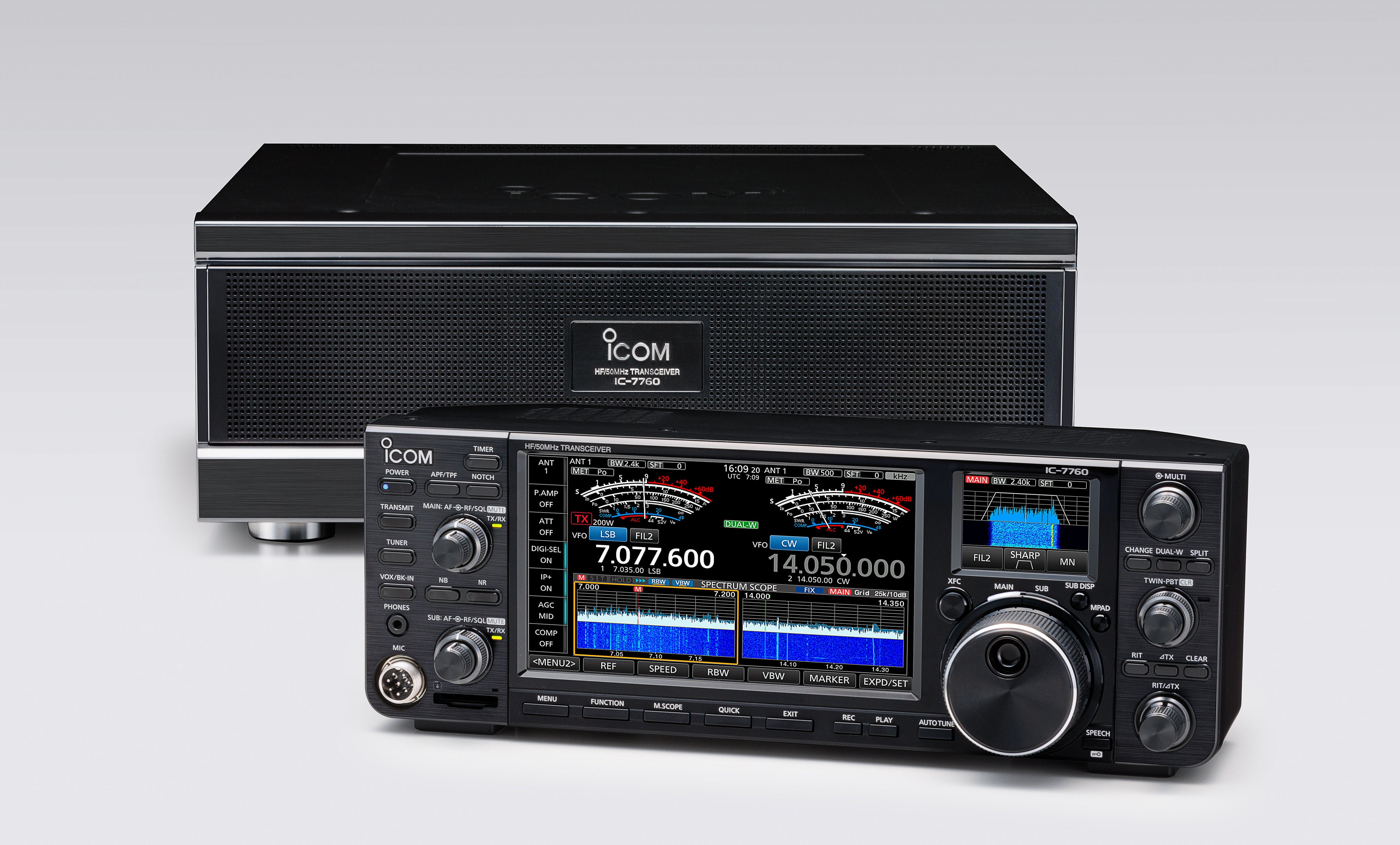コントローラーとRFデッキのツーピース構成を採用した、HF+50MHz対応の
