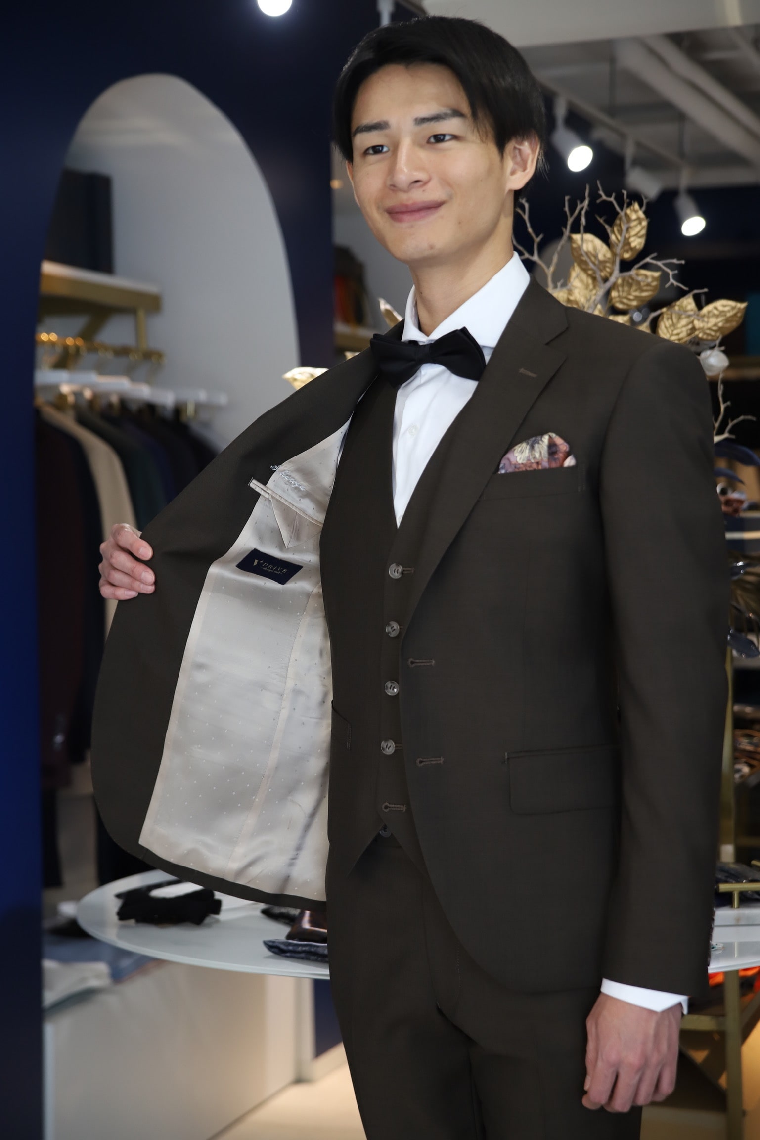 お客様の声】新郎様ブラウンスーツ | PRIVE