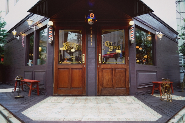 日本のバーバー業界を牽引する“MR.BROTHERS CUT CLUB”が原宿キャット