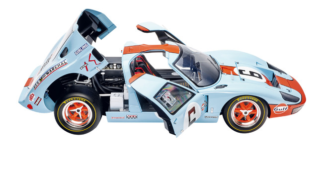 伝説のレーシングカーを1/8ビッグスケールで組み立てよう『フォード GT