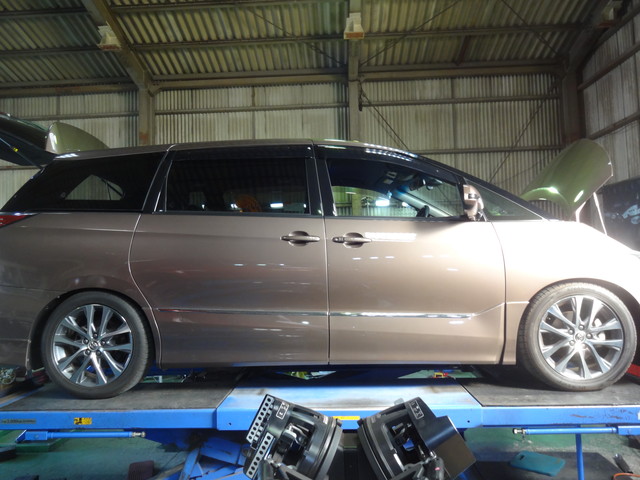 ACR50W エスティマ TEINの車高調 FLEX Zに交換 ｜ 持ち込み取付専門