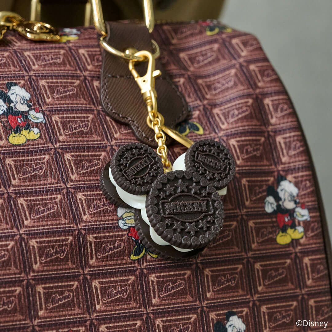 ミッキーマウス/クリームサンド ココア クッキー バッグチャーム | Q