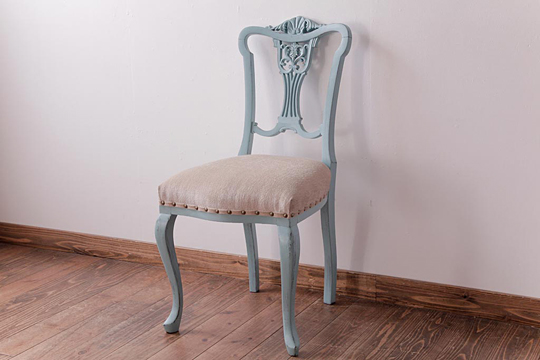 アンティークで見つける！人気のフレンチチェア