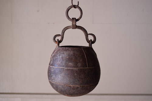 アンティーク 鉄器 釣瓶 | REFACTORY antiques