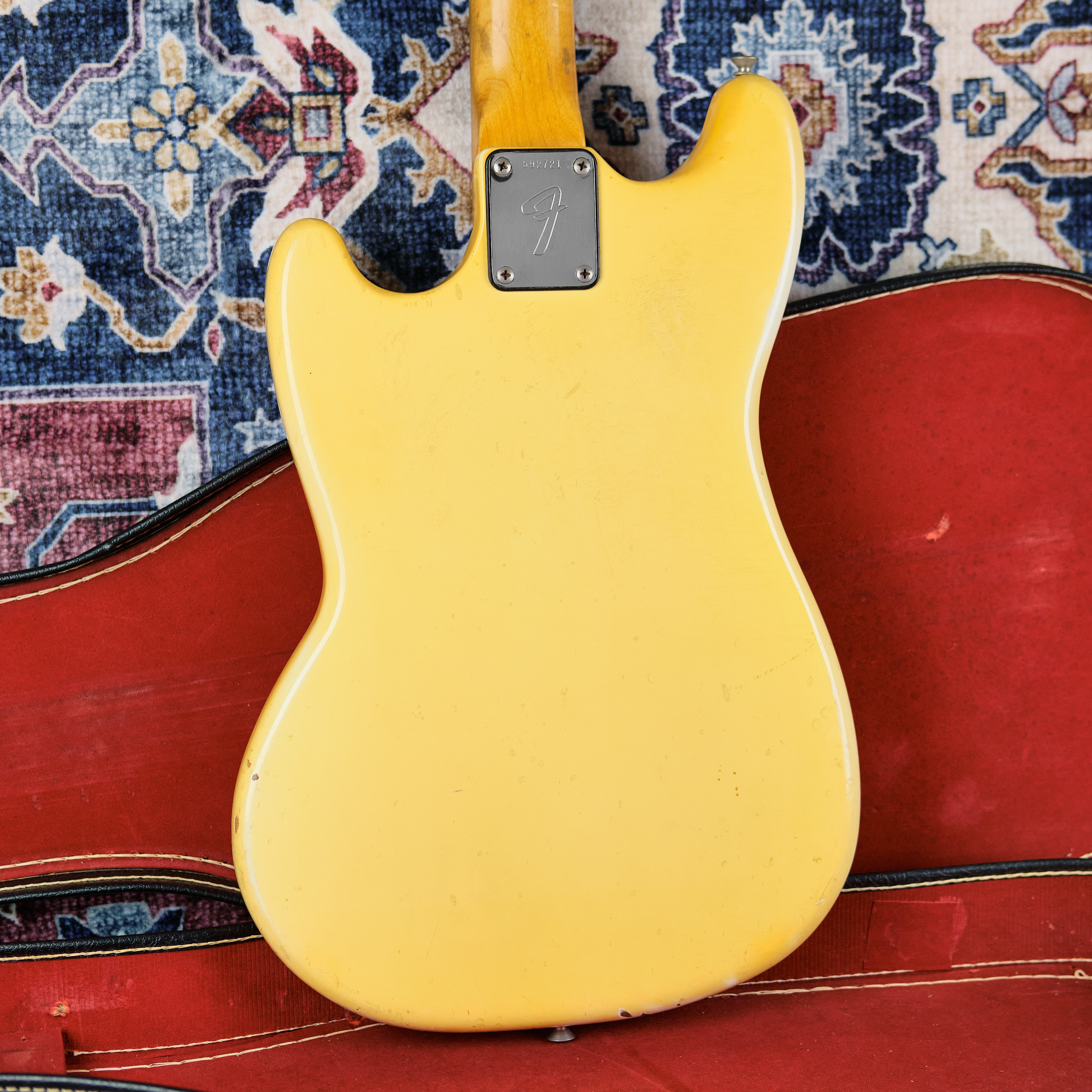 1975 Fender Musicmaster Bass Aged Olympic White – Replay Guitars