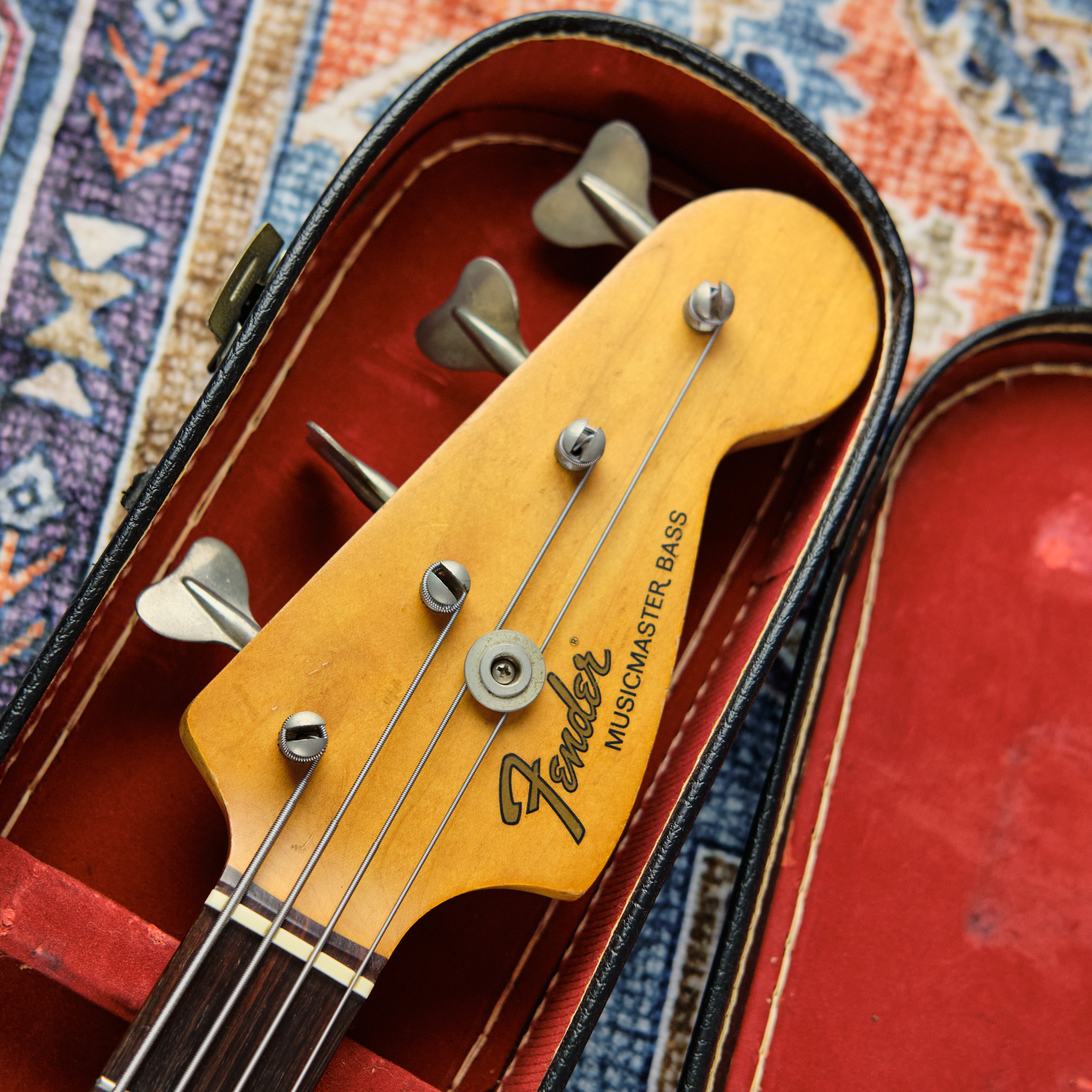 1975 Fender Musicmaster Bass Aged Olympic White – Replay Guitars