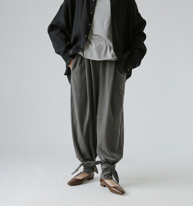 TENNE HANDCRAFTED MODERN｜ベロア リボン パンツ “velour ribbon