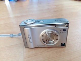 富士フイルム FinePix F11 レビュー評価・評判 - 価格.com
