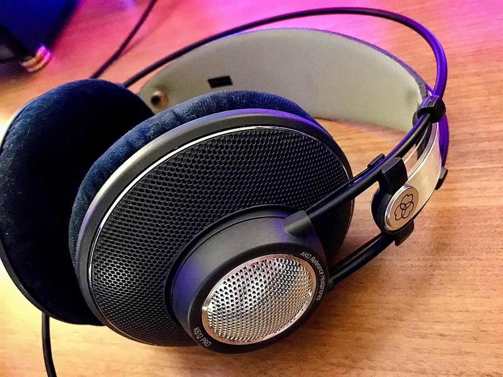 主にゲームと音楽に使用。全体的にはフラットな印象』 AKG K612 PRO