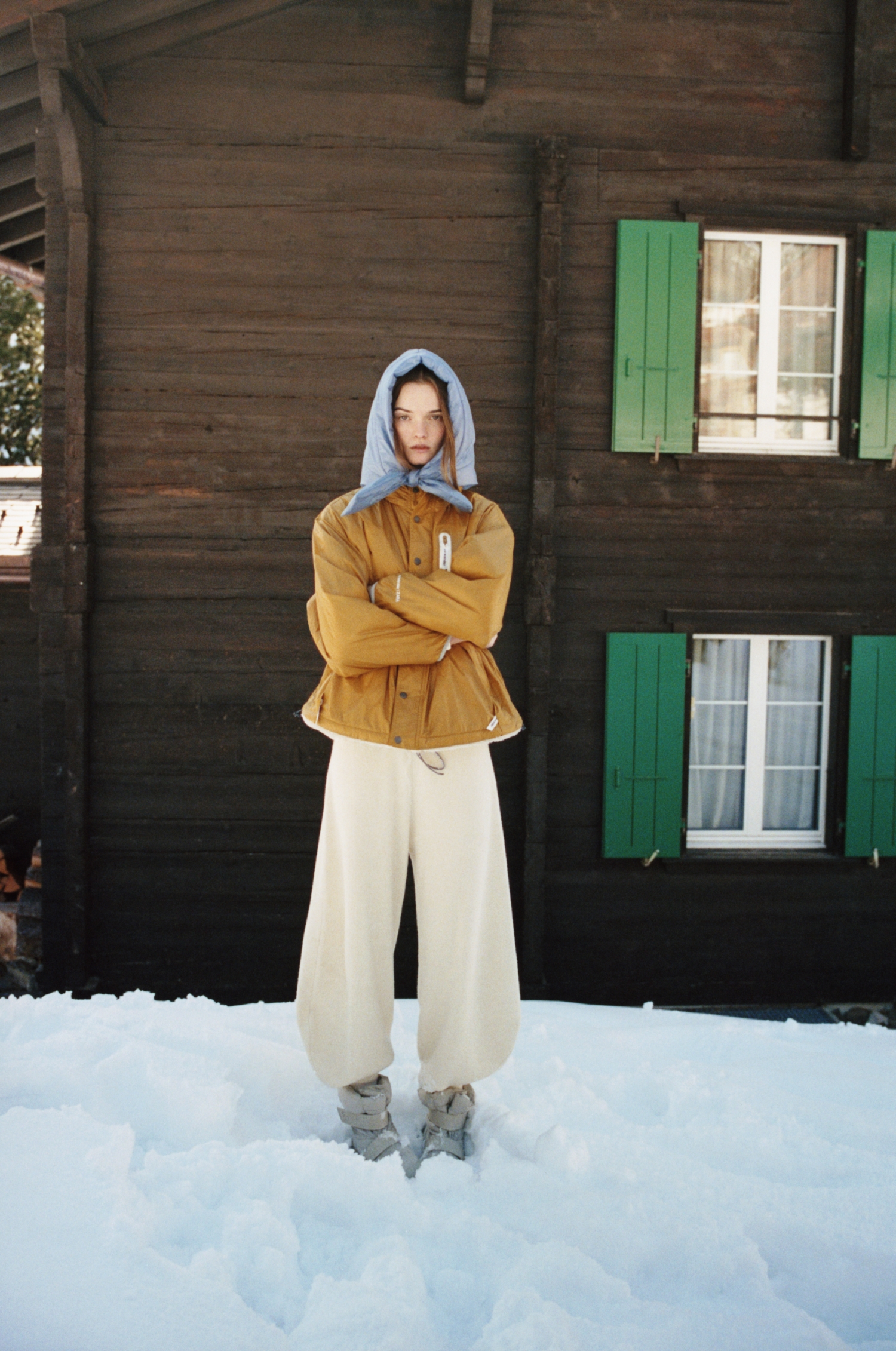 ZARA（ザラ）」、アウトドアブランド「and wander（アンドワンダー