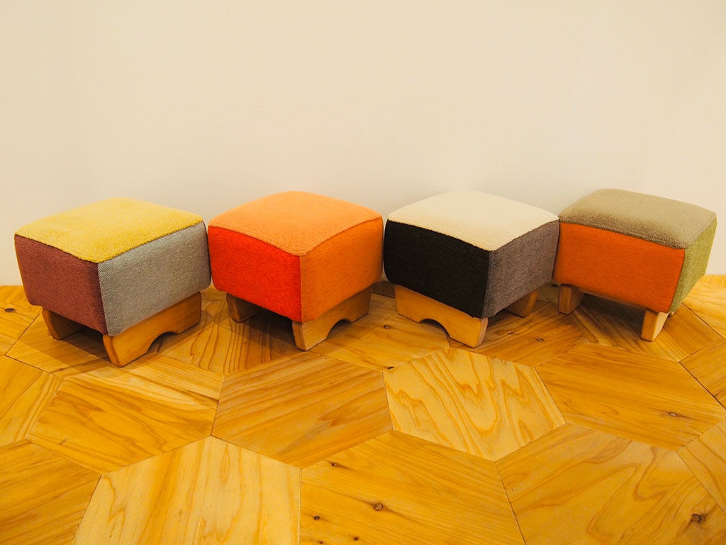 お兄さんのナイスアイデア。あの椅子とあの椅子合わせて極上スタイル