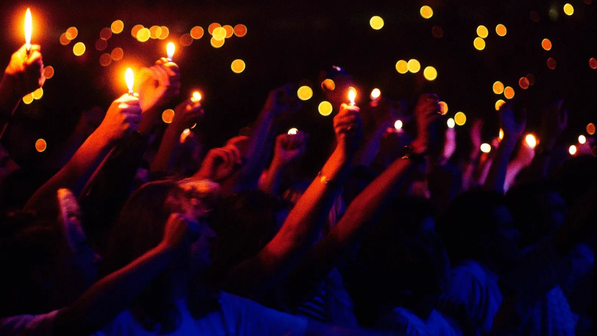 Bob Dylan foi o responsável por oficializar o ritual dos isqueiros