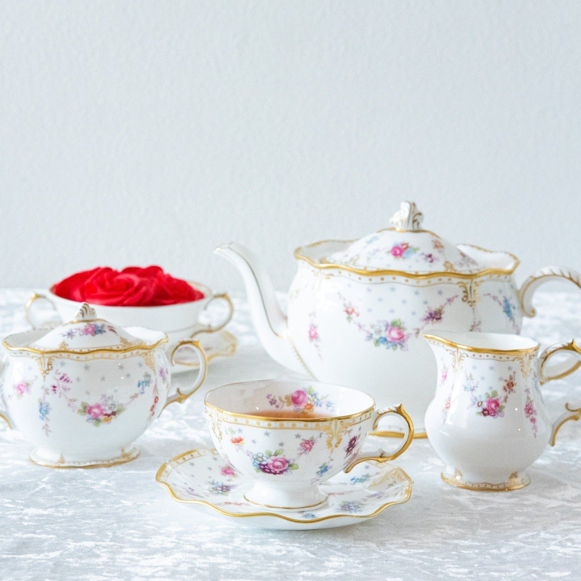 ロイヤルアントワネット ティーポット (595-1535ml) – ロイヤル