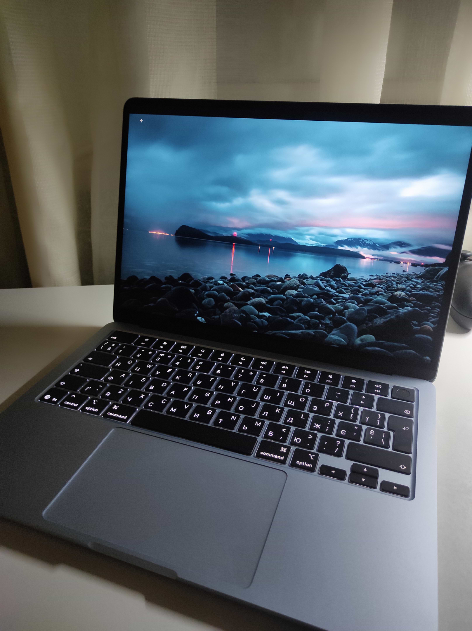 Ноутбук Apple MacBook Air 13.6 M4 16GB 256GB MW123 Midnight купить