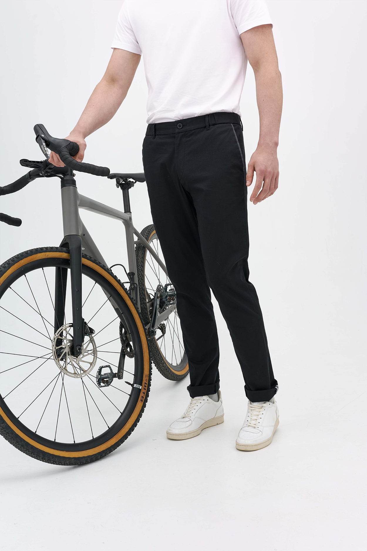 The Cycling Chino | Flexible & Water-Repellent Commuter Trousers