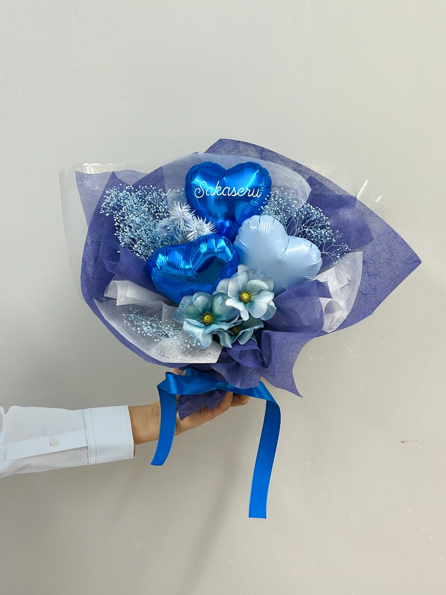 文字入れできるパステルバルーンアレンジ ブルー｜フラスタ・楽屋花の