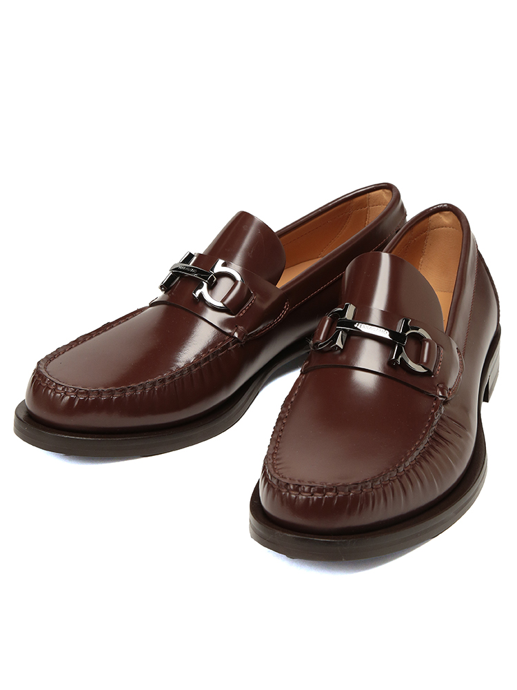 Salvatore Ferragamo (サルヴァトーレフェラガモ) ロゴ 型押し