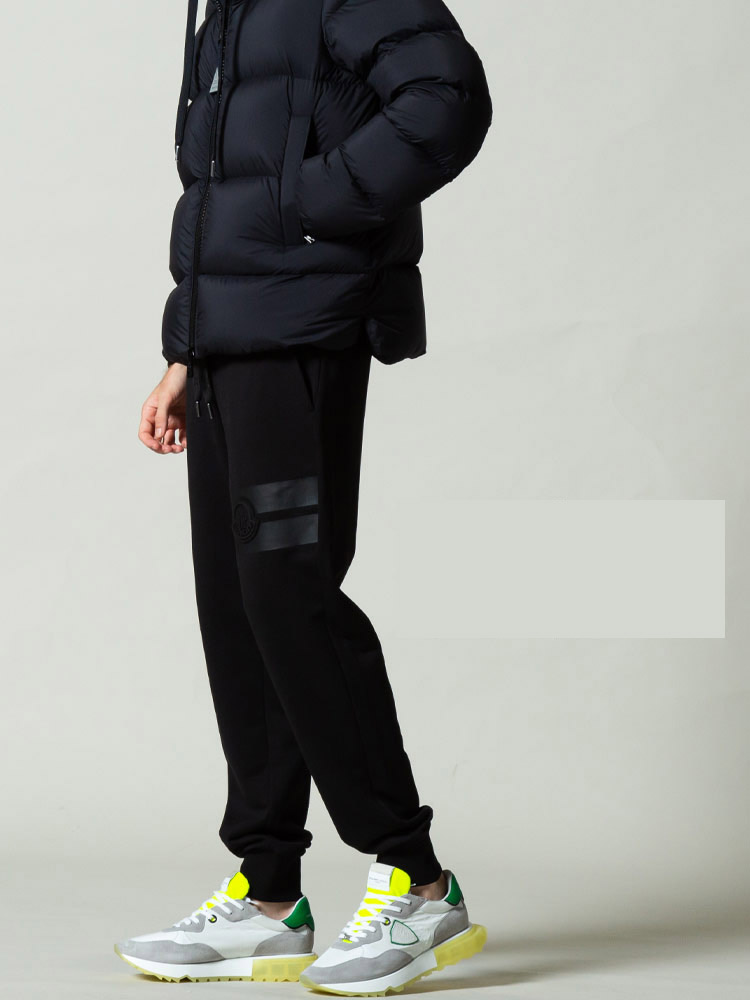 モンクレール メンズ MONCLER ロゴ ワッペン ライン スウェットパンツ