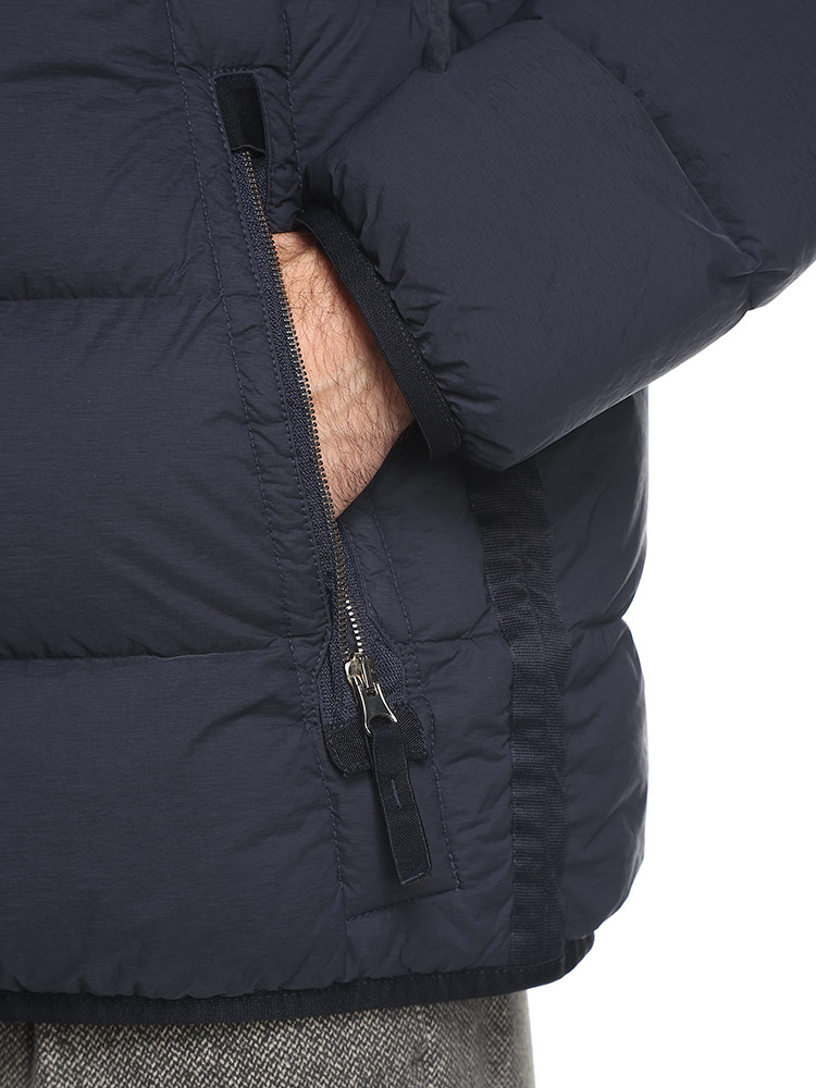 STONE ISLAND (ストーンアイランド) ストレッチナイロン フルジップ