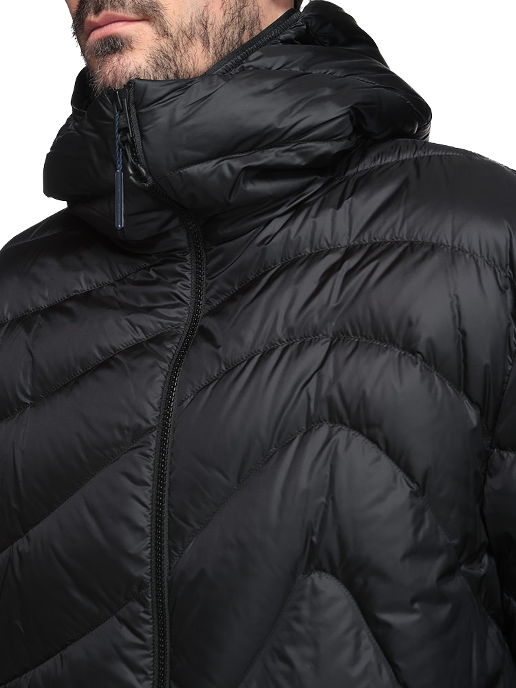 MONCLER (モンクレール) カーブキルティング フルジップ ショート