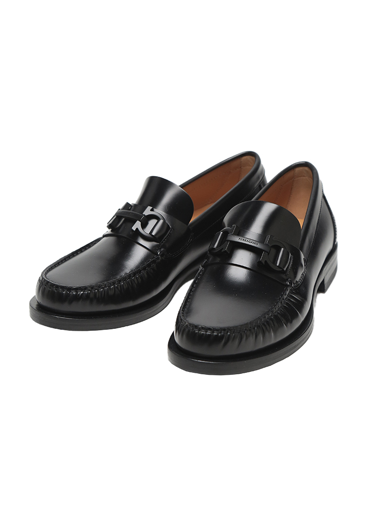 Salvatore Ferragamo (サルヴァトーレフェラガモ) レザー ガンチーニ