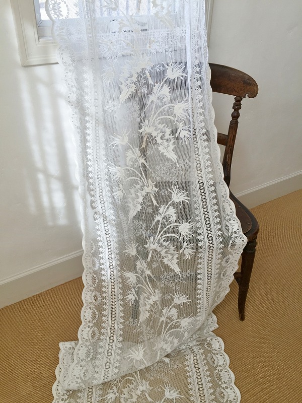 フランスレースカーテンはかわいいアンティークネットショップ