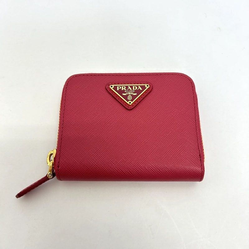 PRADA ラウンドジップ二つ折り財布｜伊勢崎市茂呂町の買取実績 | 買取